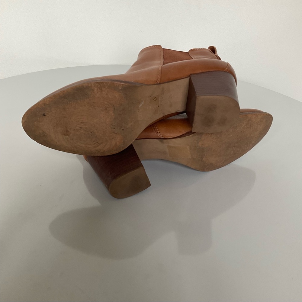 Madewell Regan Bootie Leather English Saddle. Size 7.5 - Picture 4 of 10